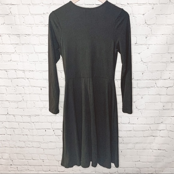 Bobeau Gathered V-neck Dress Black Size Small NWOT - Picture 2 of 4